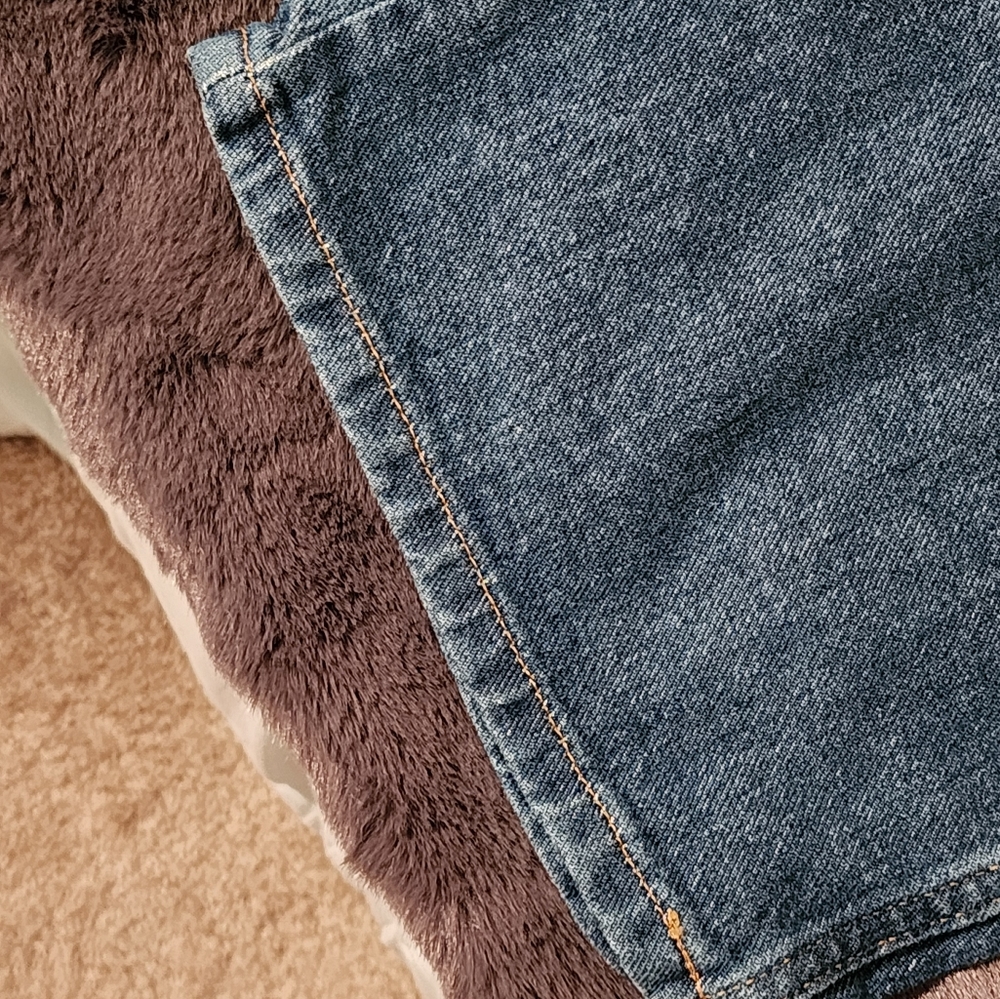 CARHARTT JEANS - 42x32 NWOT Relaxed fit - Picture 6 of 6